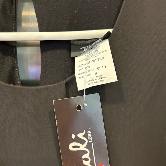 LIQUIDATION Robe Bali - Picture 2 of 3